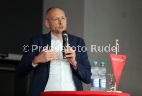 24.06.21 VfB Stuttgart Roter Tisch