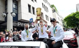 25.05.25 VfB Stuttgart Feier und Autokorso DFB-Pokal Sieg Stuttgart Schlossplatz
