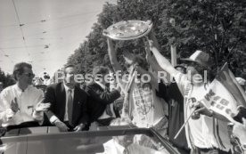 17.05.1992 VfB Stuttgart Meisterschaft Autokorso