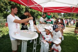 21.08.22 VfB Stuttgart Fritzle 30. Geburtstag Wilhelma