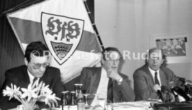 16.01.90 VfB Stuttgart PK Vorstellung Manager Hoene&szlig;