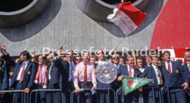 17.05.1992 VfB Stuttgart Meisterschaft Empfang im Stadion