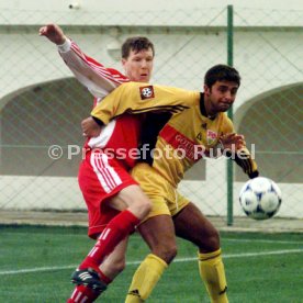VfB Stuttgart-Alanjia 2:3 li. Ziritelli re. Sreto Ristic Foto Rudel