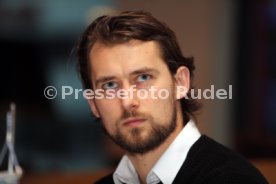 Stuttgarter Kickers Pressekonferenz Vorstellung Neuer Trainer
