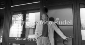 02.04.90 VfB Stuttgart Dieter Hoene&szlig;