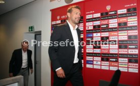 VfB Stuttgart PK Vorstellung Trainer Weinzierl