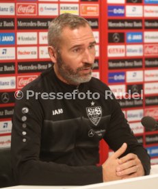 VFB Stuttgart PK Trainer Tim Walter