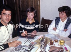 19.01.80 VfB Stuttgart Hansi M&uuml;ller Bravo Silber Otto