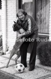 14.12.81 Buffy Ettmayer