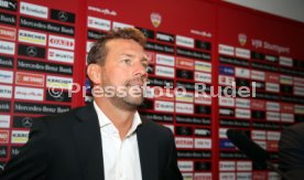 VfB Stuttgart PK Vorstellung Trainer Weinzierl