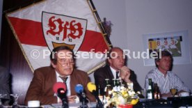 16.01.90 VfB Stuttgart PK Vorstellung Manager Hoene&szlig;