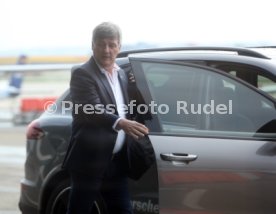 VfB Stuttgart Abflug Bundesliga Spiel in Wolfsburg