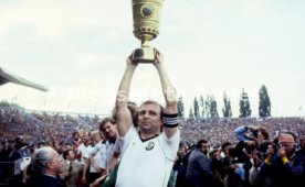 02.05.81 DFB-Pokal Finale Eintracht Frankfurt - 1. FC Kaiserslautern