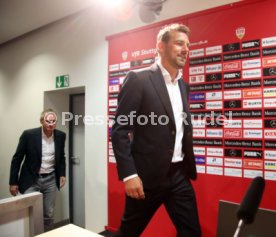 VfB Stuttgart PK Vorstellung Trainer Weinzierl