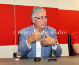 02.08.24 VfB Stuttgart Vorstellung Pr&auml;sidium