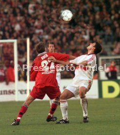 VfB Stuttgart-1.FC Kaiserslautern 0:1 li. Andreas Buck re. Thomas Berthold Foto Rudel