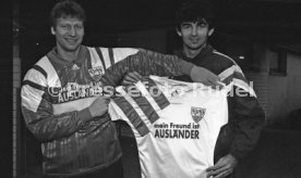 10.11.92 VfB Stuttgart Trikot Aktion mein Freund ist Ausl&auml;nder