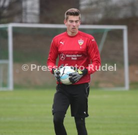 Jonathan Klinsmann Training bei VFB Stuttgart II Team.