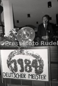26.05.1984 VfB Stuttgart Meisterschaft 1984 Empfang Rathaus