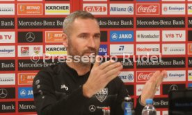 VFB Stuttgart PK Trainer Tim Walter