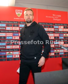 04.04.23 VfB Stuttgart PK Hoene&szlig;
