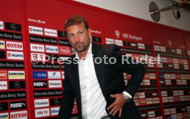 VfB Stuttgart PK Vorstellung Trainer Weinzierl
