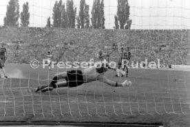 06.08.77 VfB Stuttgart - FC Bayern M&uuml;nchen