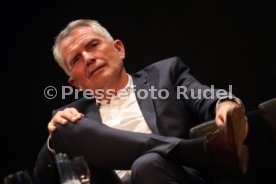 Podiumsdiskussion Stuttgart Liederhalle Wolfgang Dietrich, Mario Gomez, Uli Hoene&szlig;