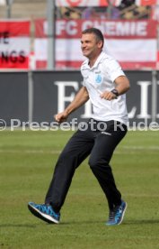 Stuttgarter Kickers - Hallescher FC