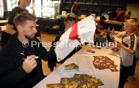VfB Stuttgart Fritzle Club Autogrammstunde