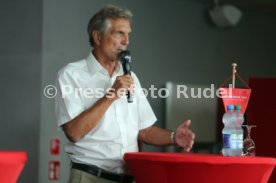 24.06.21 VfB Stuttgart Roter Tisch