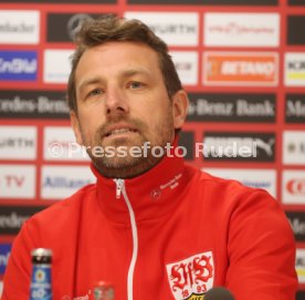 VFB Stuttgart Pressekonferenz mit Trainer Markus Weinzierl