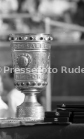 03.05.86 DFB-Pokal Finale FC Bayern M&uuml;nchen - VfB Stuttgart