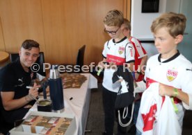 VfB Stuttgart Fritzle Club Autogrammstunde