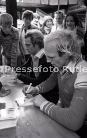 02.10.77 Autogrammstunde Firma Leonberger Hoene&szlig; Br&uuml;der