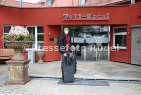 12.05.21 VfB Stuttgart Ankunft Spieler Quarant&auml;ne Trainingslager Wald-Hotel Stuttgart