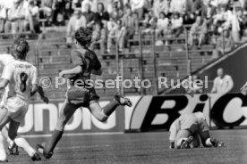 23.04.88 VfB Stuttgart - Bayer 05 Uerdingen