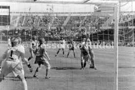 23.04.88 VfB Stuttgart - Bayer 05 Uerdingen