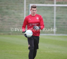 Jonathan Klinsmann Training bei VFB Stuttgart II Team.