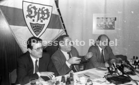 16.01.90 VfB Stuttgart PK Vorstellung Manager Hoene&szlig;