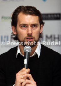 Stuttgarter Kickers Pressekonferenz Vorstellung Neuer Trainer