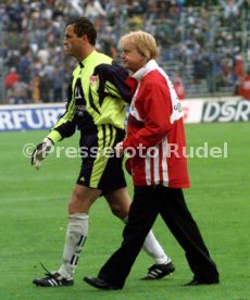 FC Schalke 04-VfB Stuttgart 1:0 li. Franz Wohlfahrt re. Winfried Sch&auml;fer Foto Rudel
