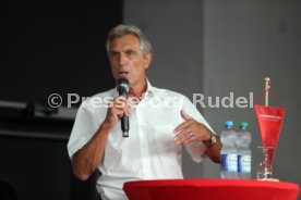 24.06.21 VfB Stuttgart Roter Tisch