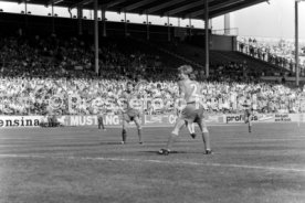 23.04.88 VfB Stuttgart - Bayer 05 Uerdingen