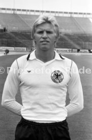 09.08.79 VfB Stuttgart Spieler im Trikot Nationalmannschaft