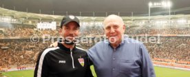 14.12.23 VfB Stuttgart Sebastian und Dieter Hoene&szlig;