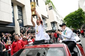 25.05.25 VfB Stuttgart Feier und Autokorso DFB-Pokal Sieg Stuttgart Schlossplatz