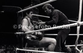 02.12.83 Boxen Rene Weller