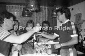 18.05.81 DFB Nationalspieler bei Hansi M&uuml;ller