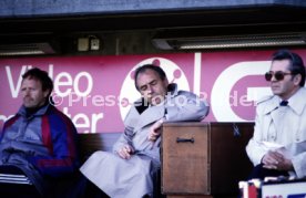 23.04.88 VfB Stuttgart - Bayer 05 Uerdingen